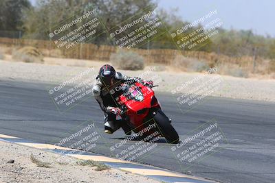 media/Mar-28-2022-Superbike Trackdays (Mon) [[b8603d0f67]]/Open Track Time/Turn 3 Inside/